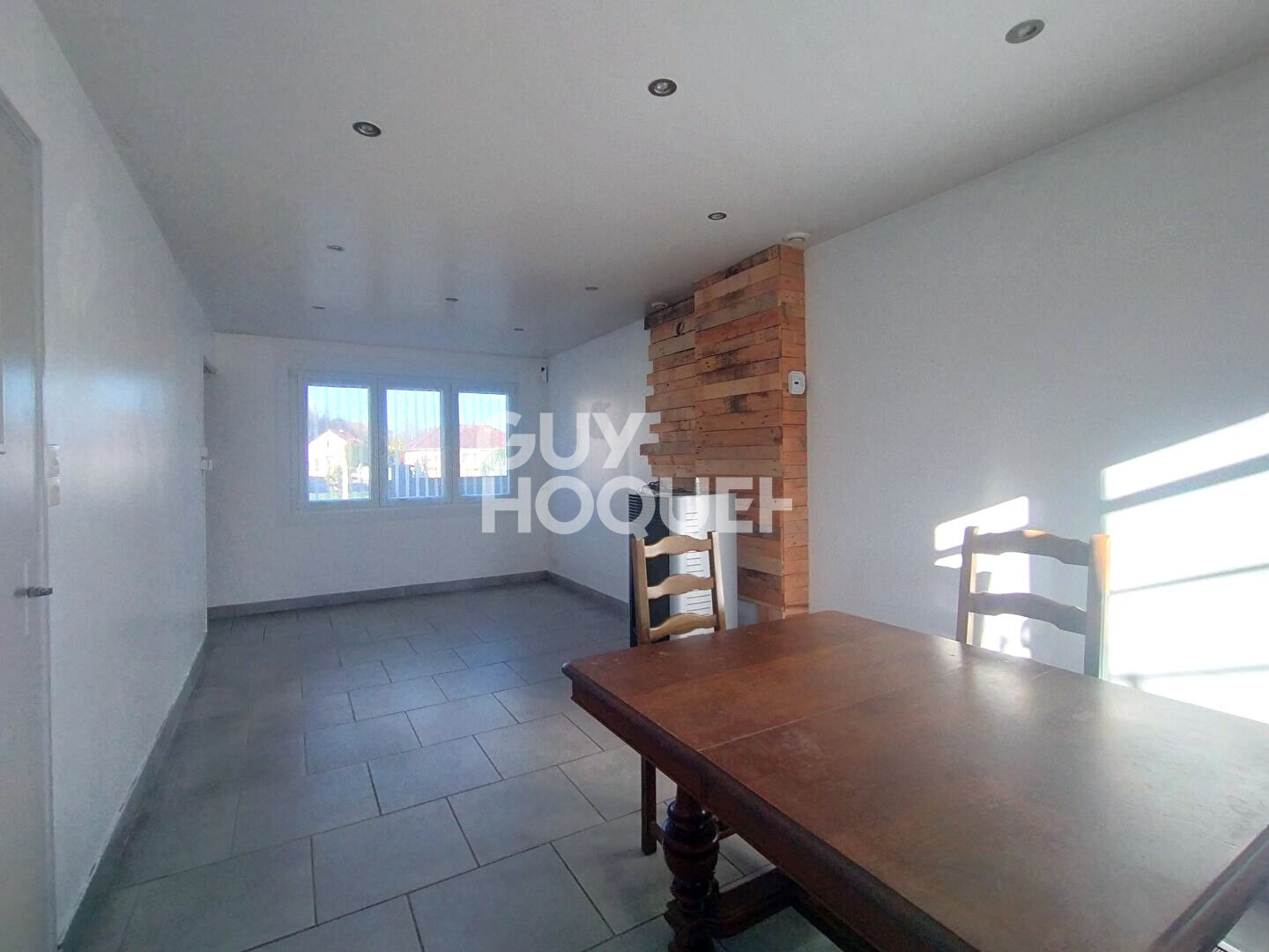 Charmante maison à vendre à PÉRONNE (80200).