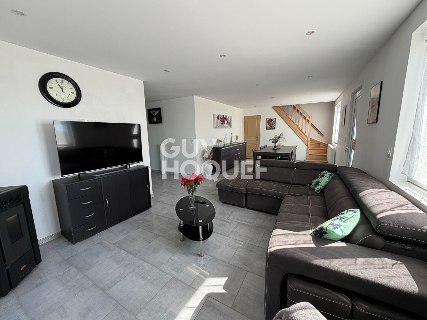 Maison avec vue sur l'eau à vendre à PERONNE (80200).