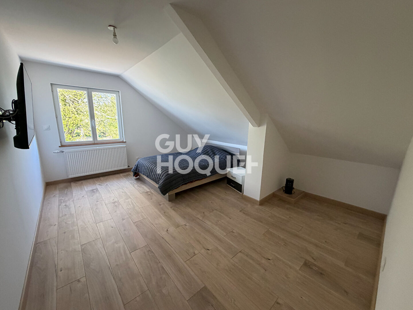 Maison avec vue sur l'eau à vendre à PERONNE (80200).