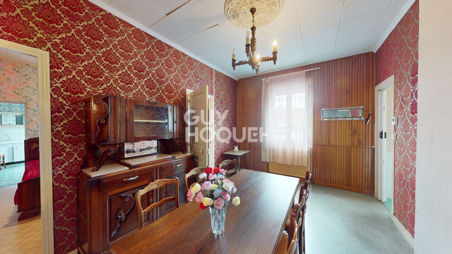 Maison de plain-pied à vendre à PÉRONNE (80200) avec garage et véranda.