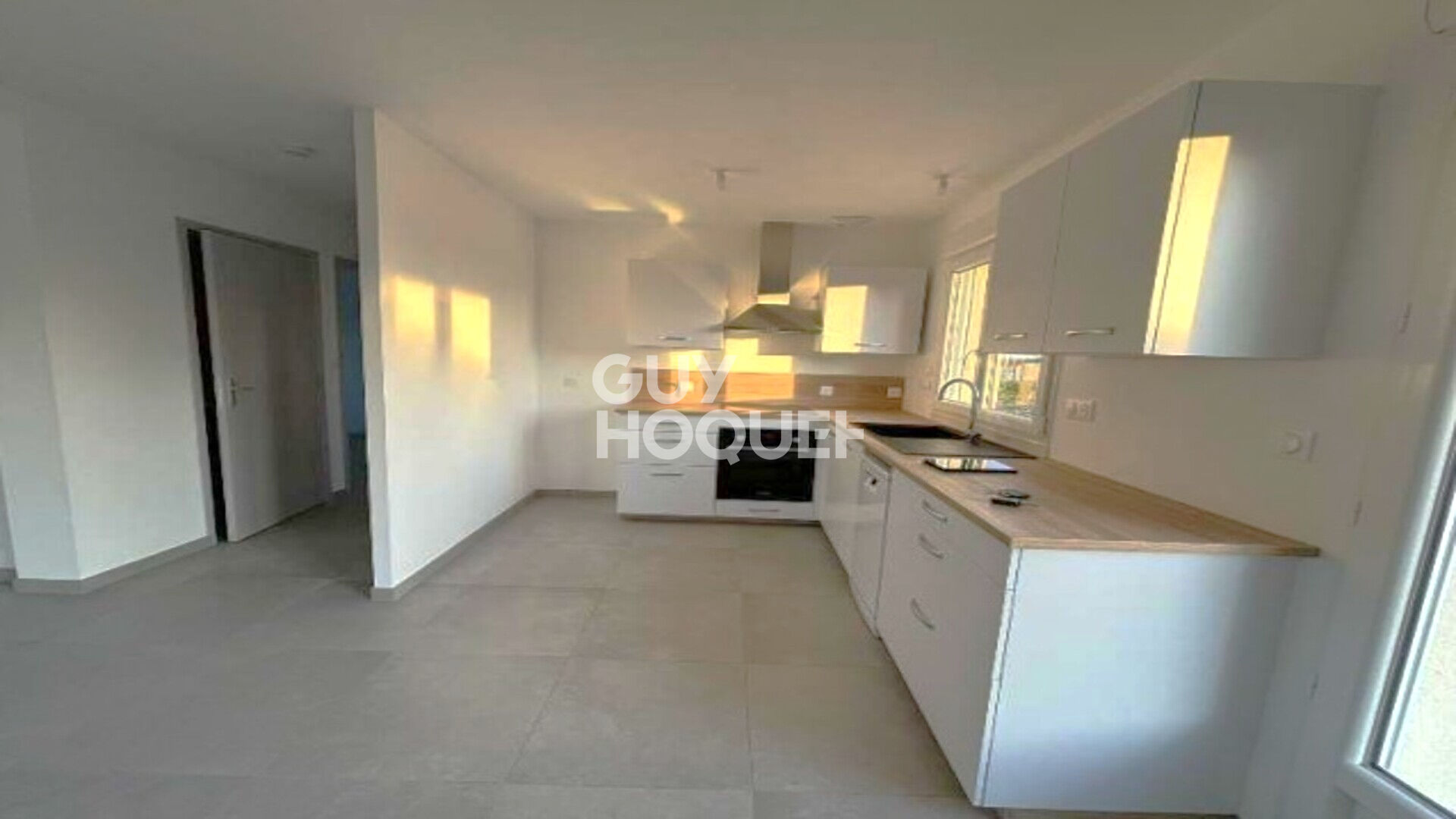 Maison à louer à VILLERS CARBONNEL (80200).