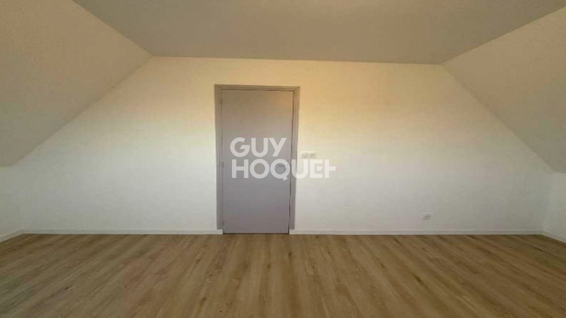 Maison à louer à VILLERS CARBONNEL (80200).