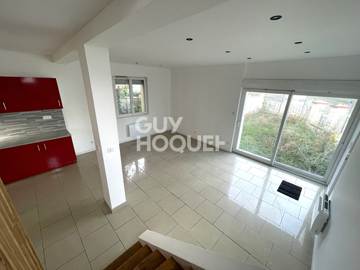 Maison rénovée à vendre à PÉRONNE (80200).