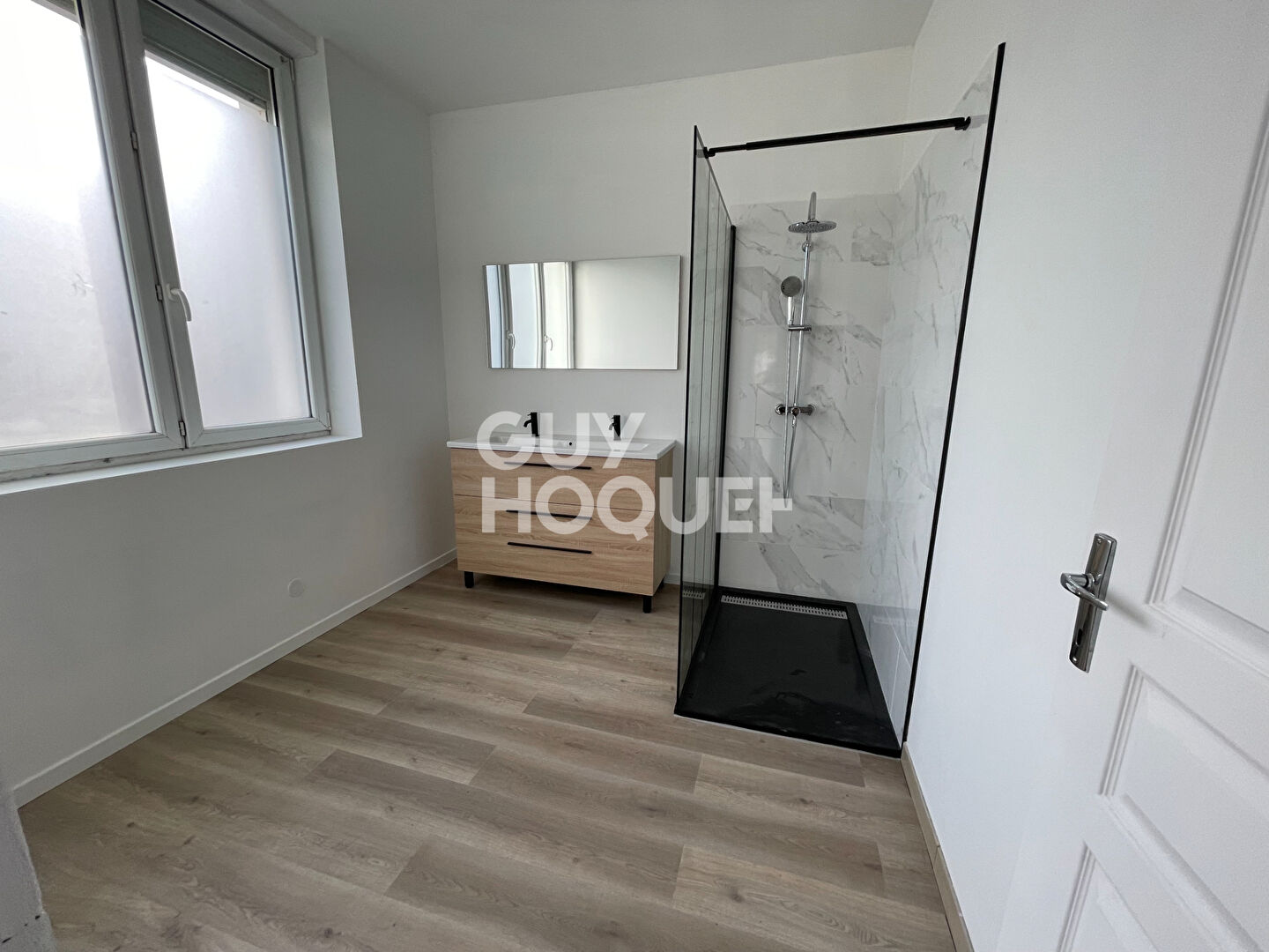 Maison rénovée à vendre à PÉRONNE (80200).