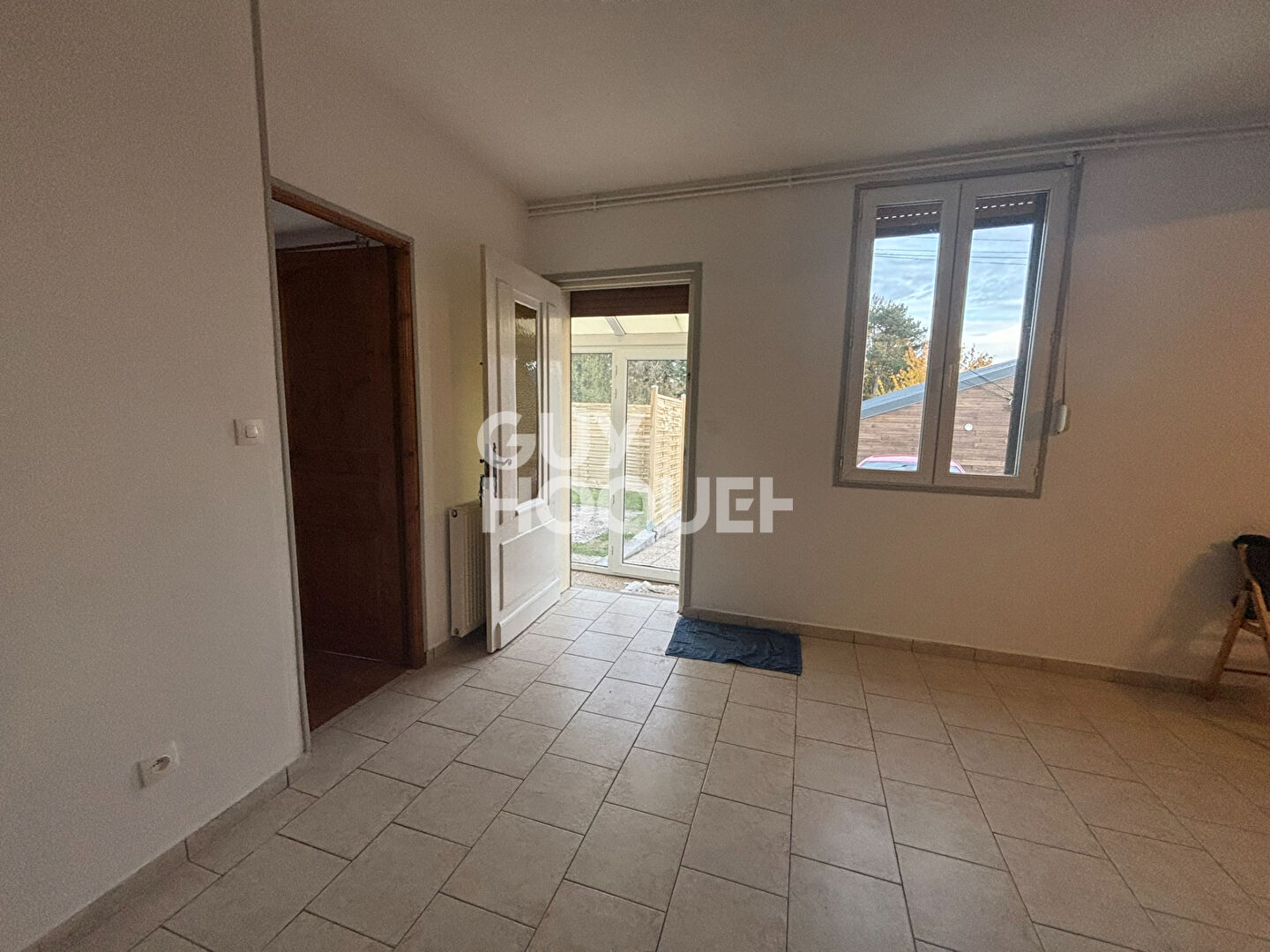 Maison à louer à COMBLES - 3 pièces, 2 chambres