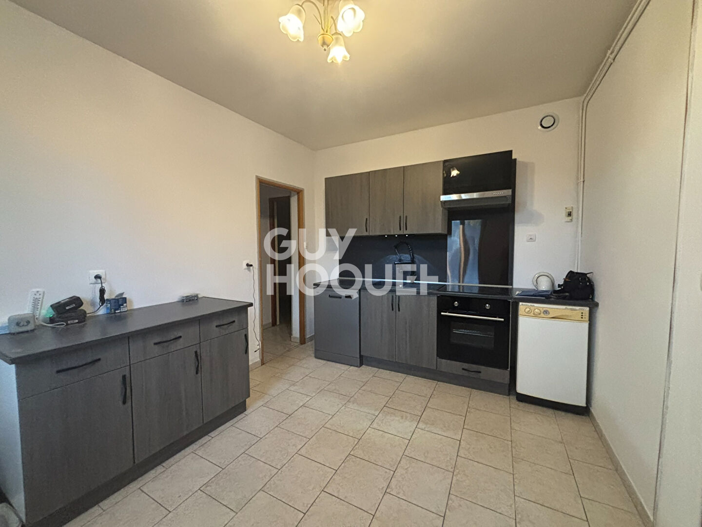 Maison à louer à COMBLES - 3 pièces, 2 chambres