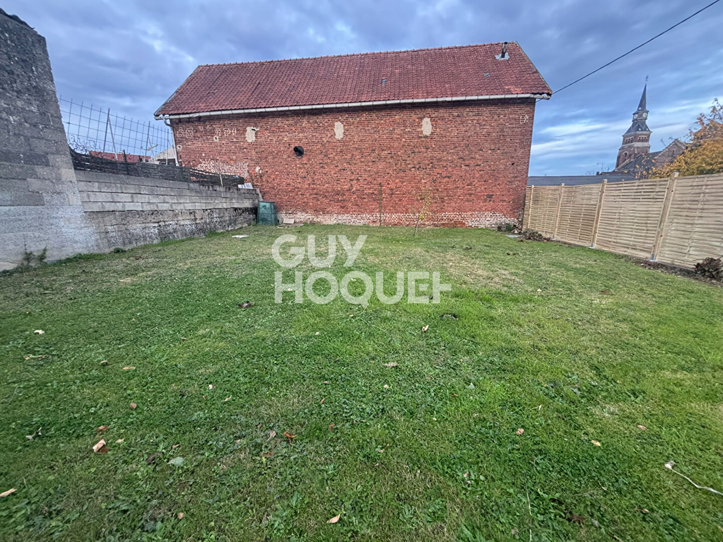 Maison à louer à COMBLES - 3 pièces, 2 chambres