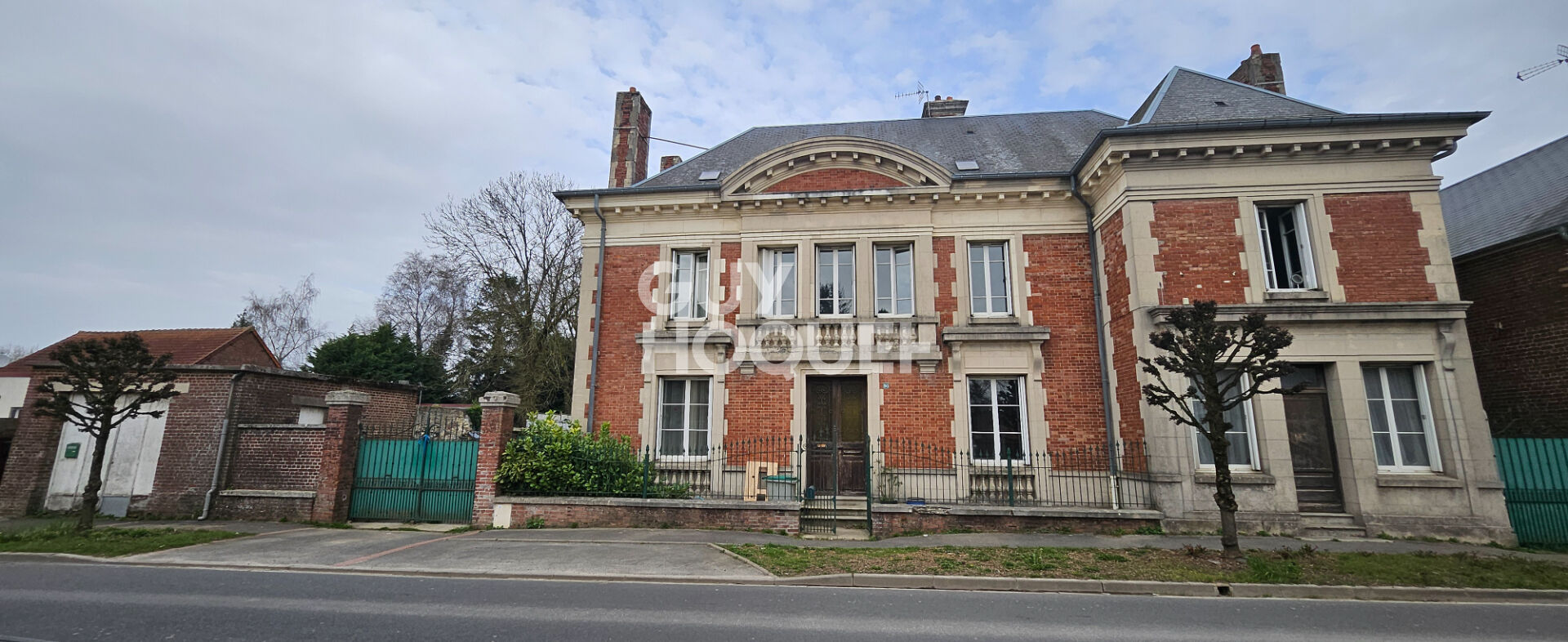 Maison de maître à vendre proche Gouzeaucourt (59231)