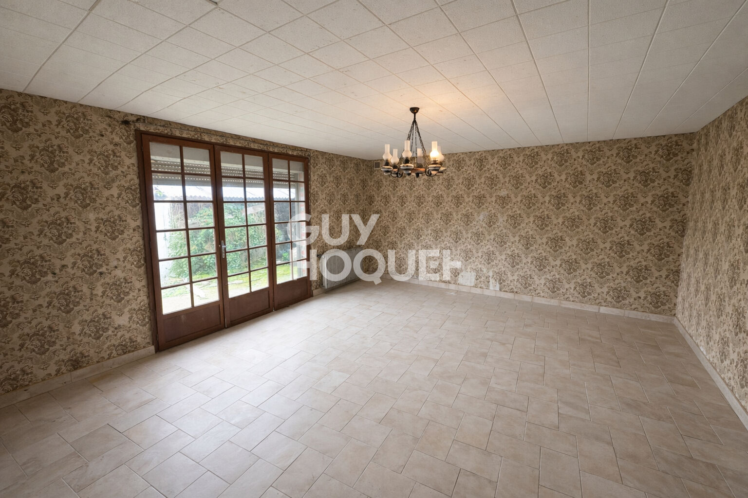 Maison à vendre à PÉRONNE - Un potentiel à exploiter !