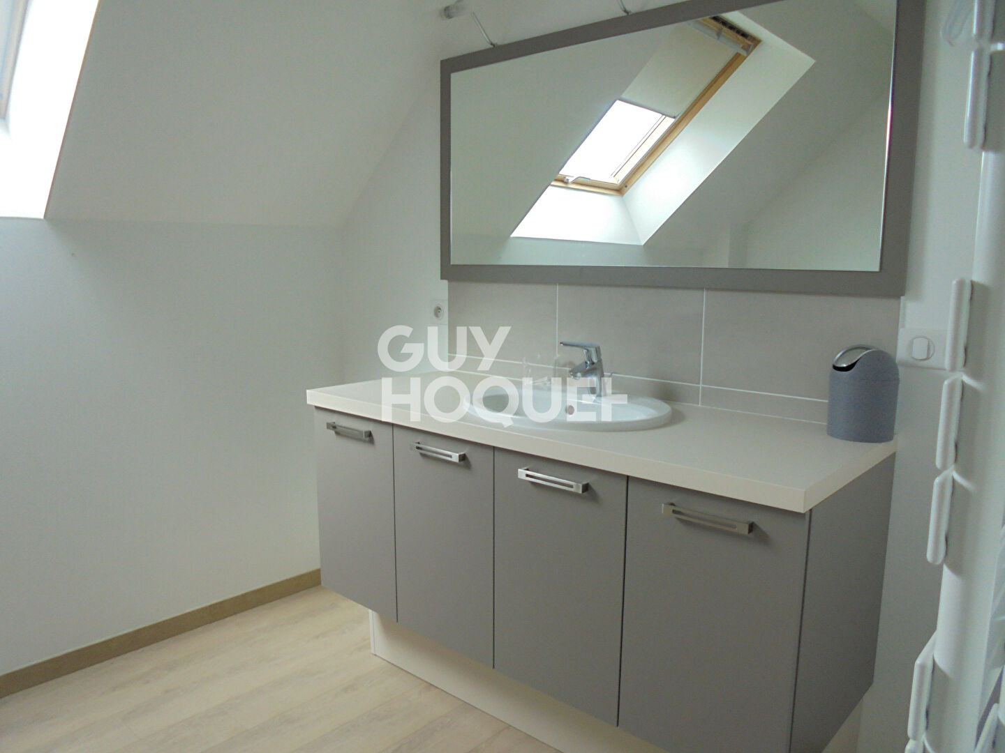 Maison à louer à Feuillères - 5 pièces, 4 chambres