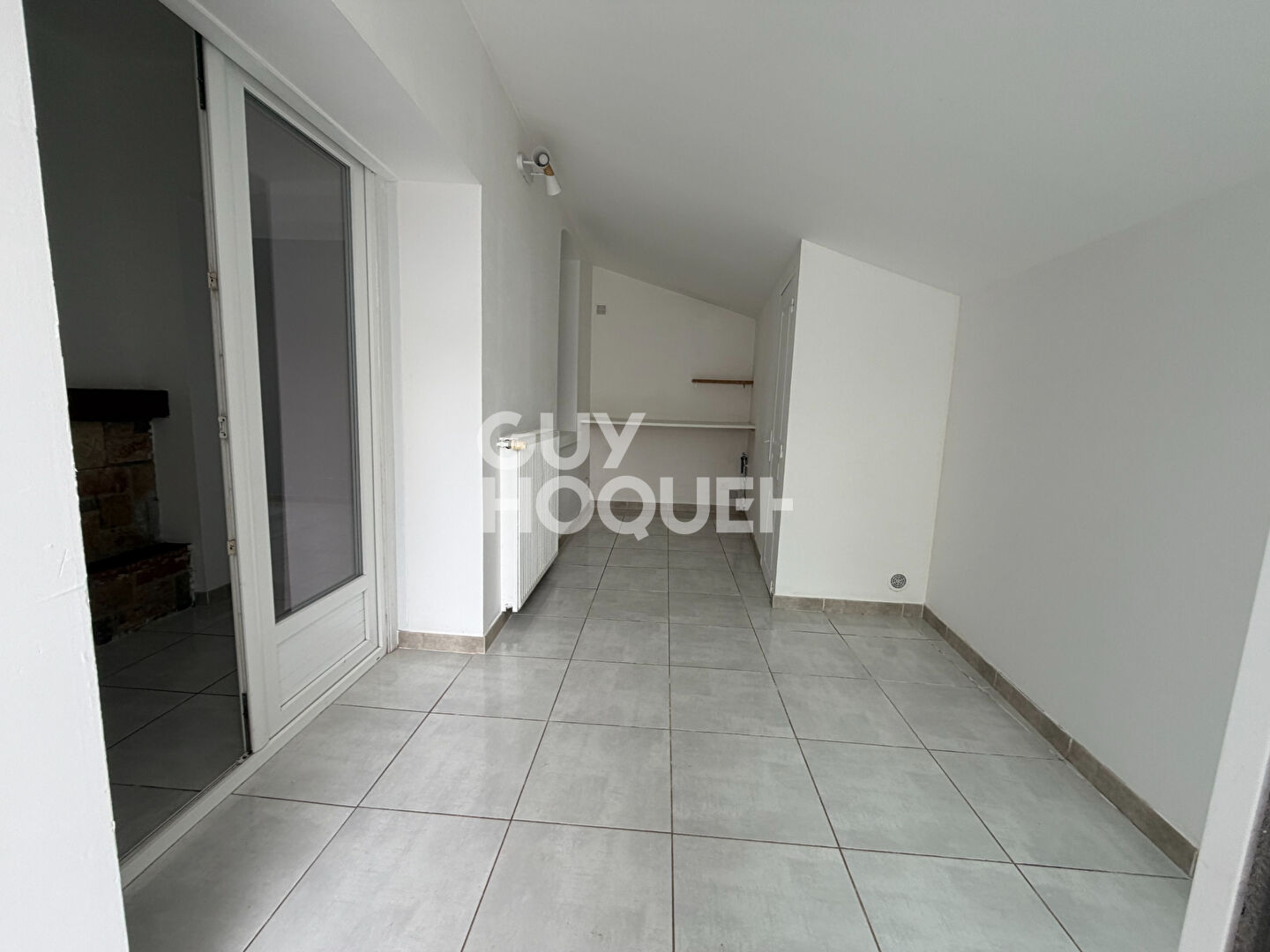 Maison de ville  individuelle, à vendre à PÉRONNE (80200).