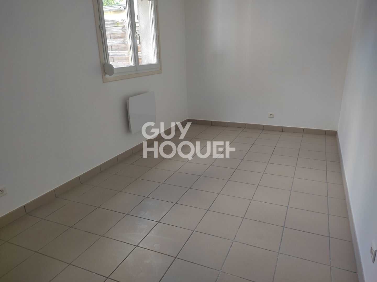 Maison à louer - 3 pièces à Estrees Mons