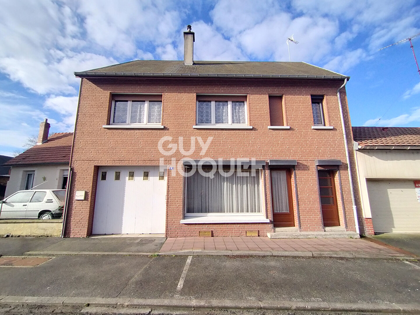 Maison spacieuse à vendre à PERONNE - 6 pièces avec jardin