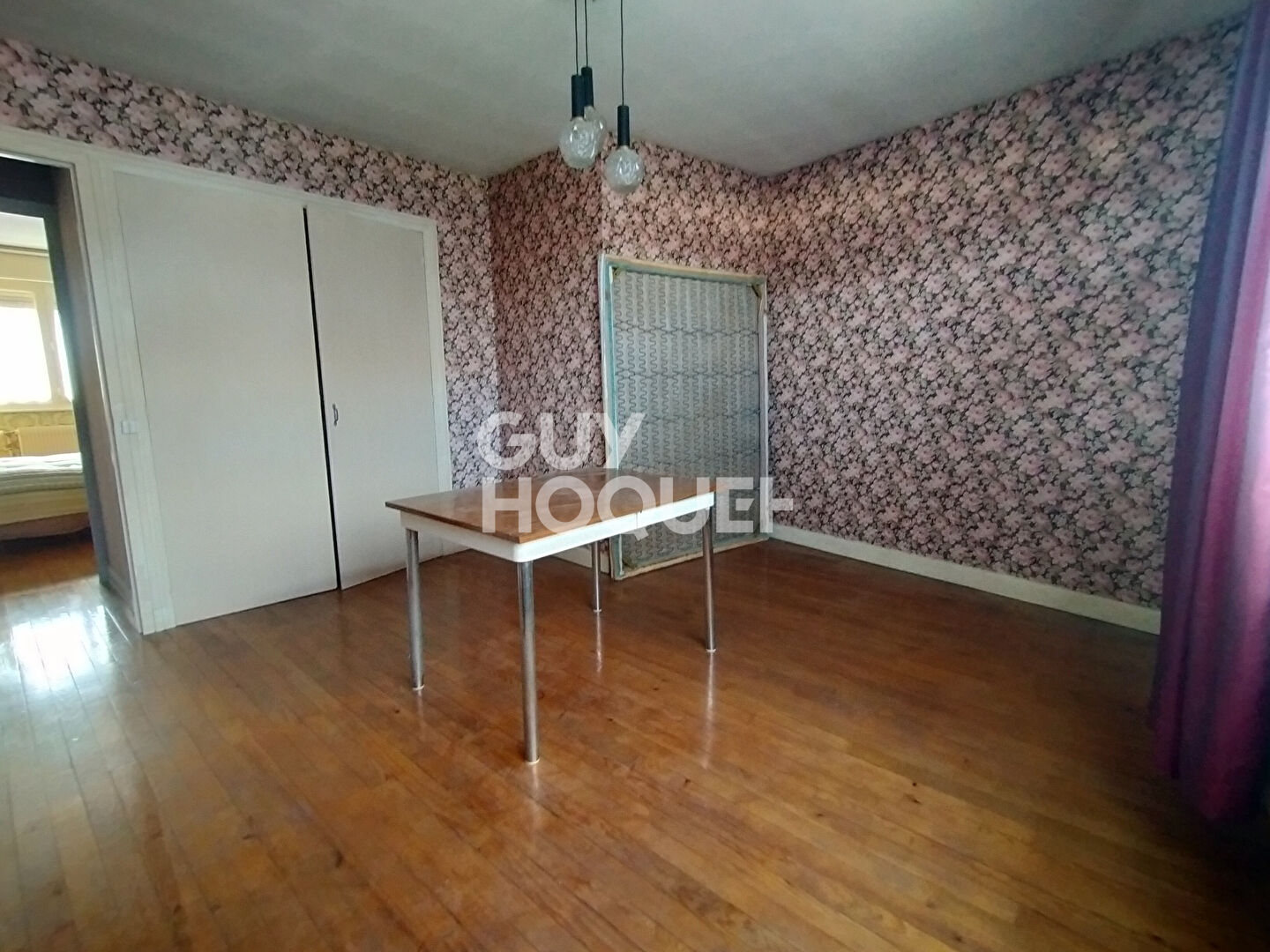 Maison spacieuse à vendre à PERONNE - 6 pièces avec jardin