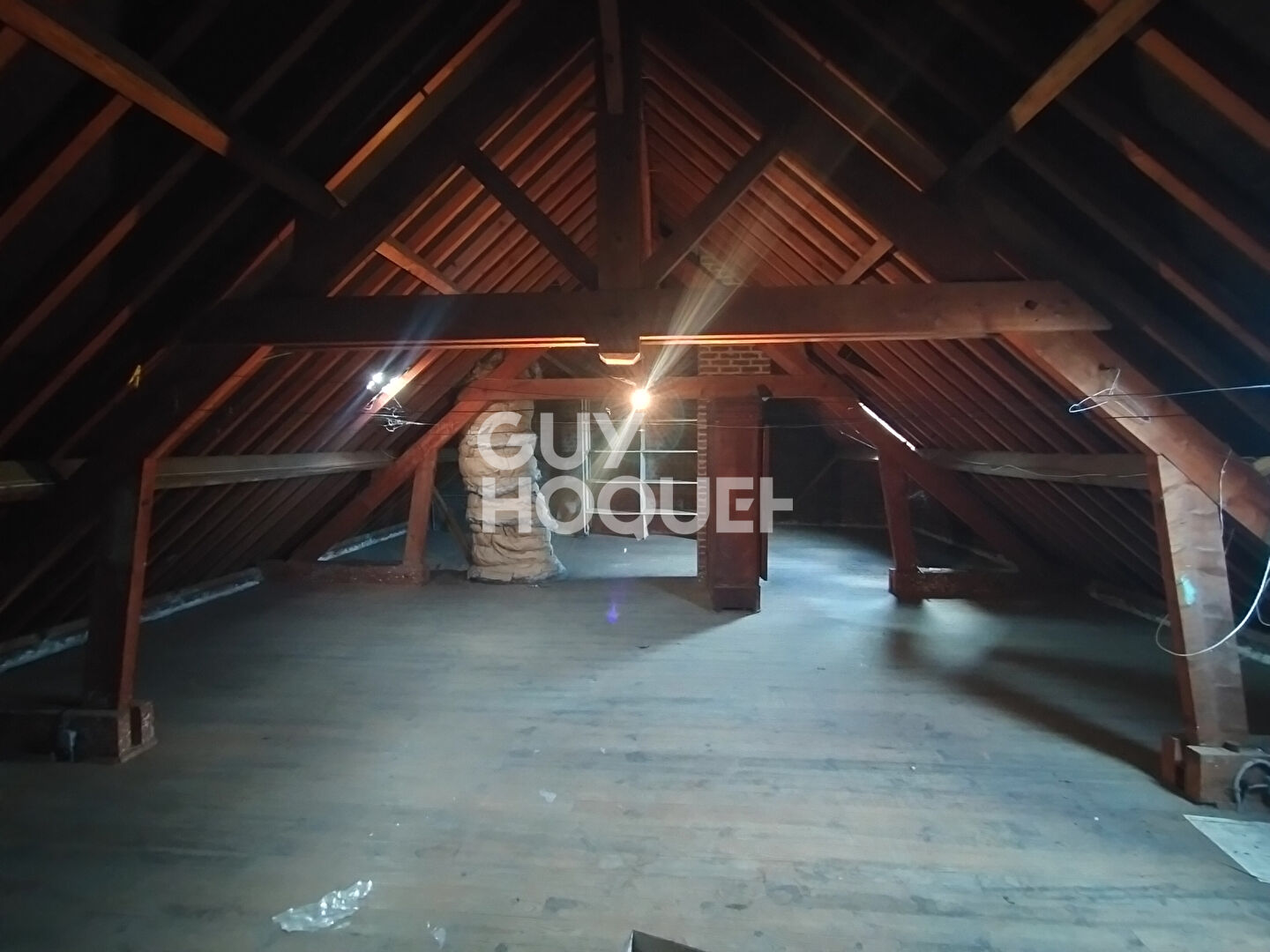 Maison spacieuse à vendre à PERONNE - 6 pièces avec jardin