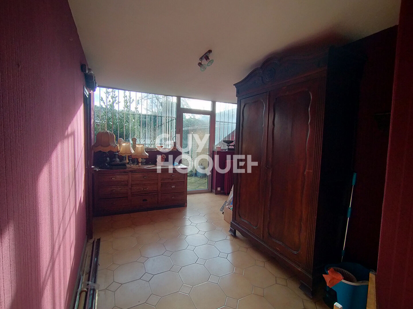 Immeuble à usage mixte Habitation & Local commercial à vendre à PÉRONNE (80200).