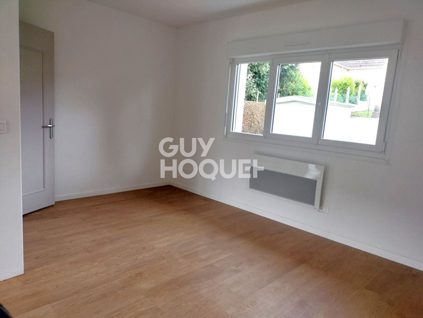 Maison entièrement rénovée à louer à PERONNE (80200).