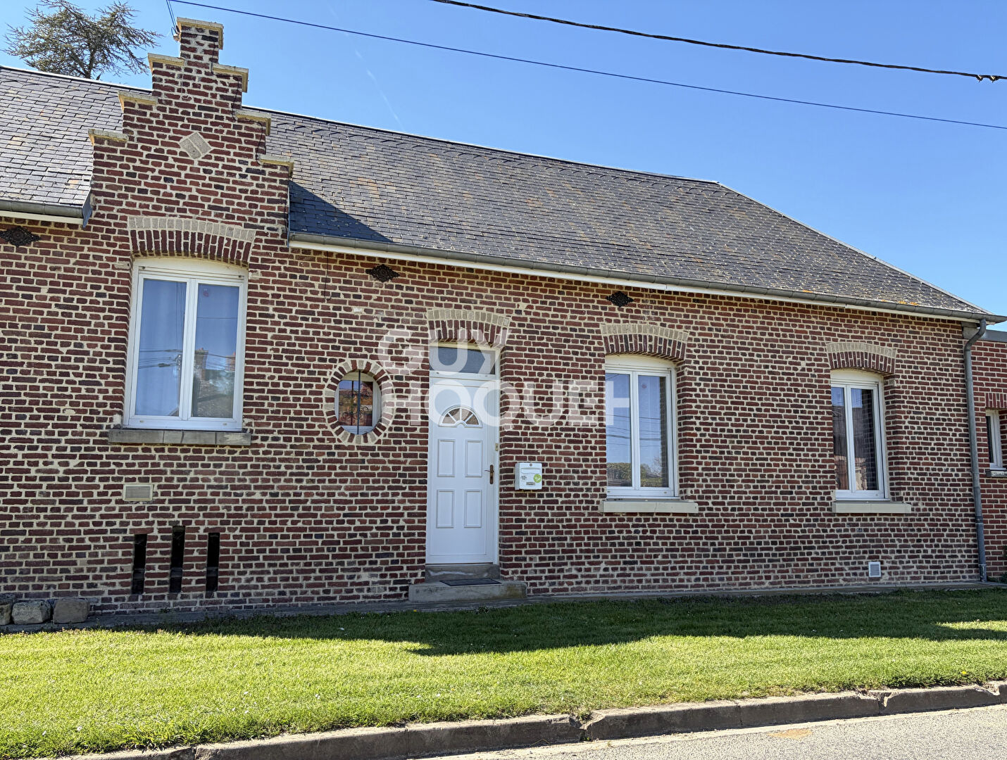 Maison brique avec du charme à vendre à PÉRONNE (80200).