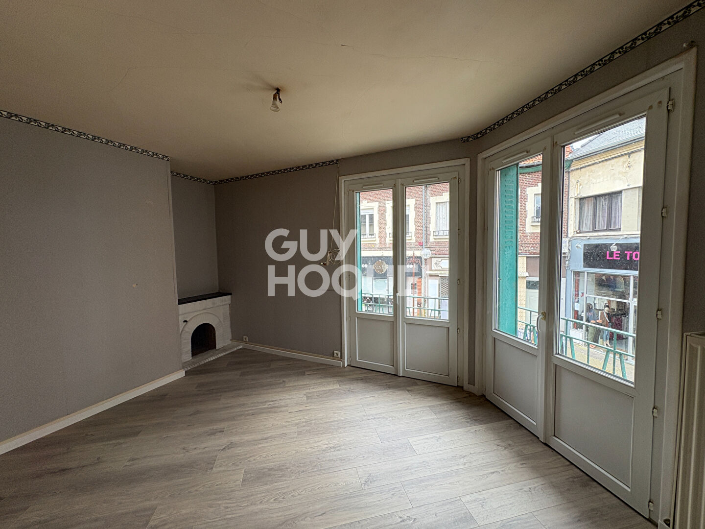 Appartement T3 à louer à Péronne avec garage