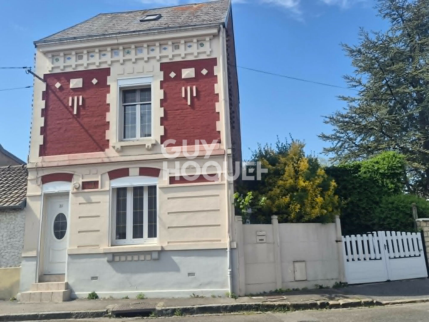Maison de ville à louer à PÉRONNE (80200).