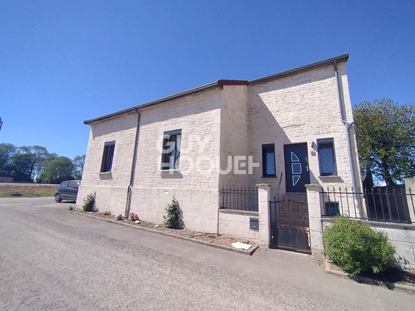 Maison à vendre à ROISEL (80240) 4 chambres 140 m² 736 m² de terrain