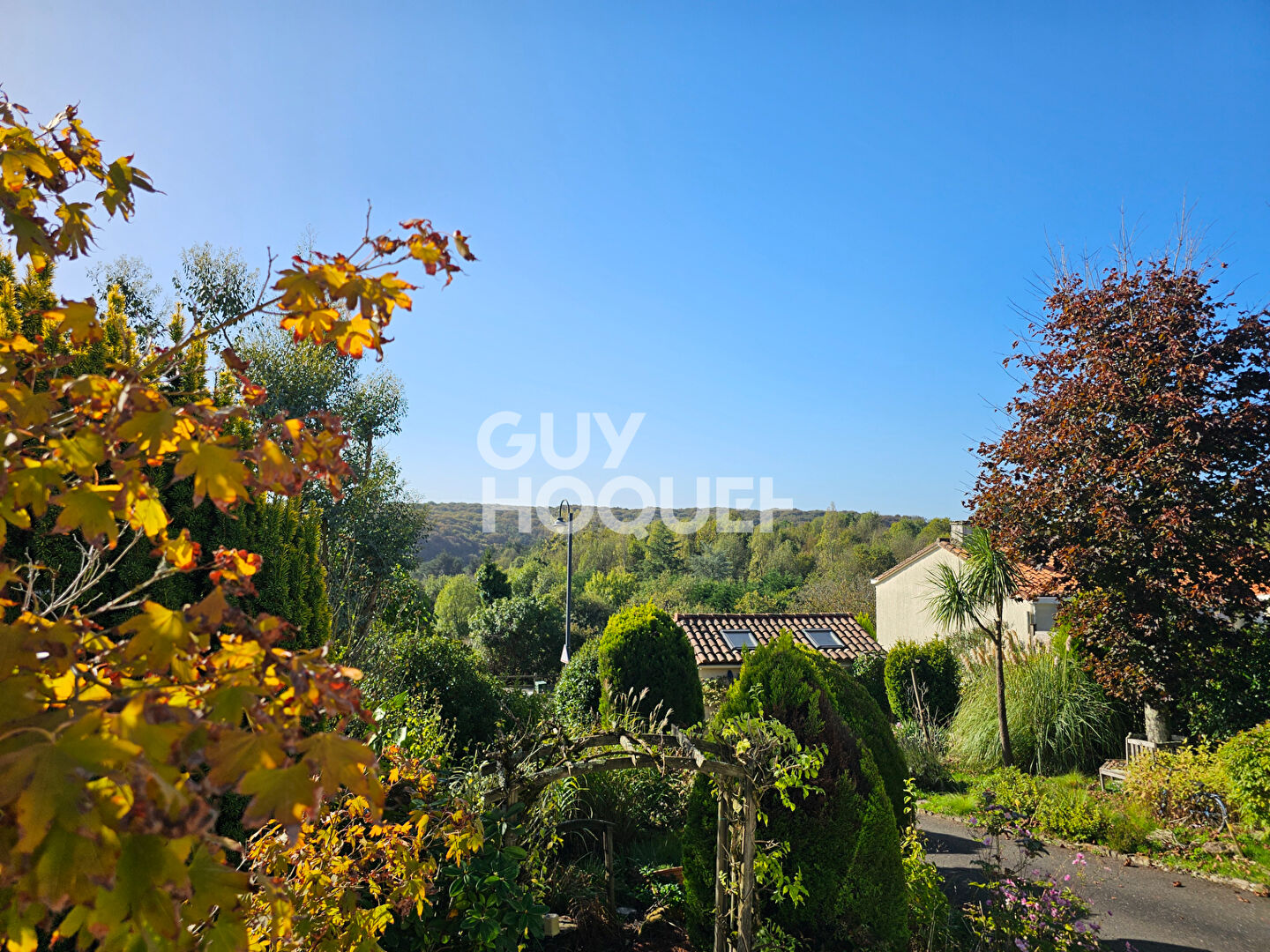 Maison atypique Mervent