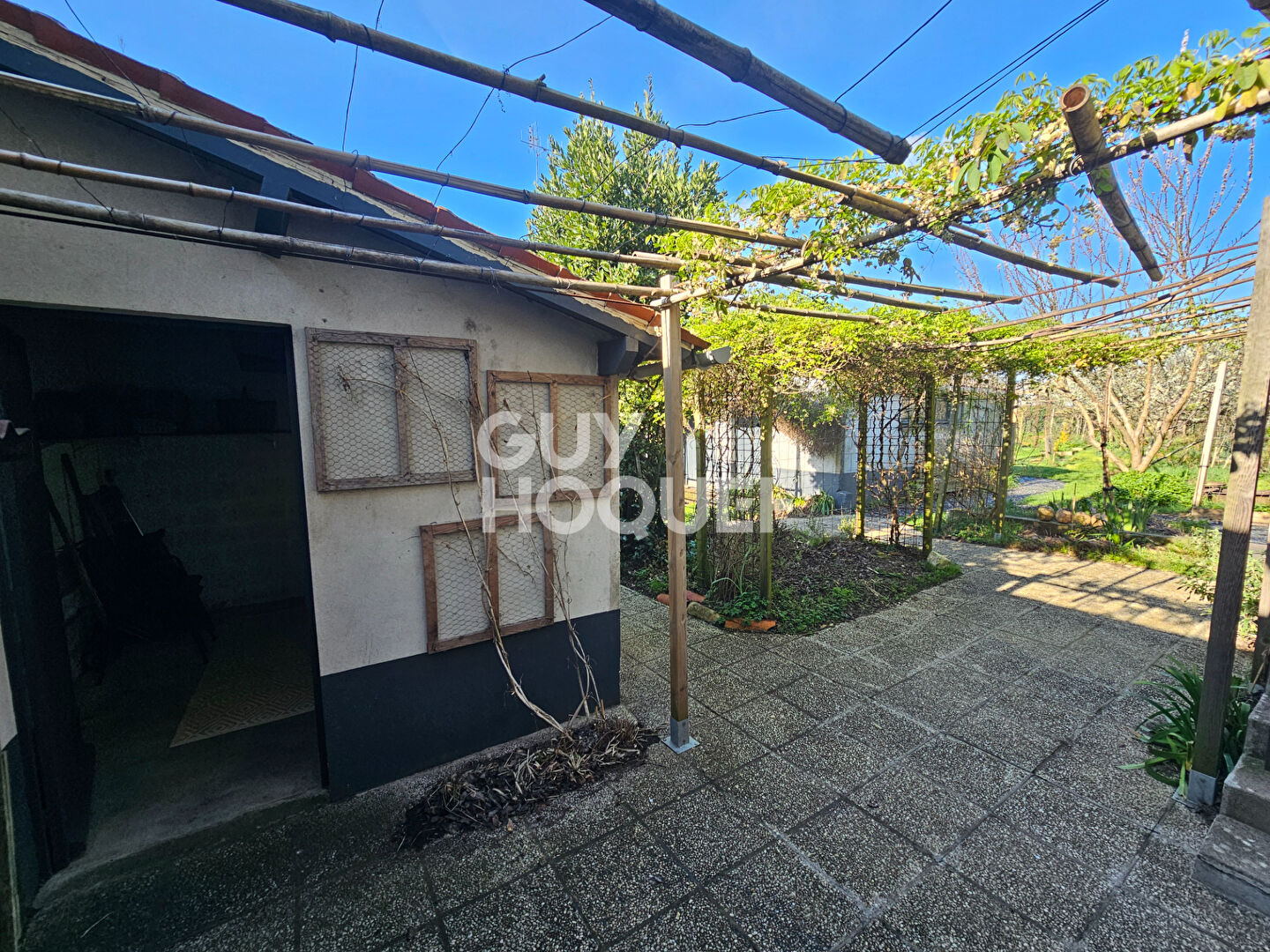 Maison familiale de caractère ? Centre-ville ? Jardin et dépendances