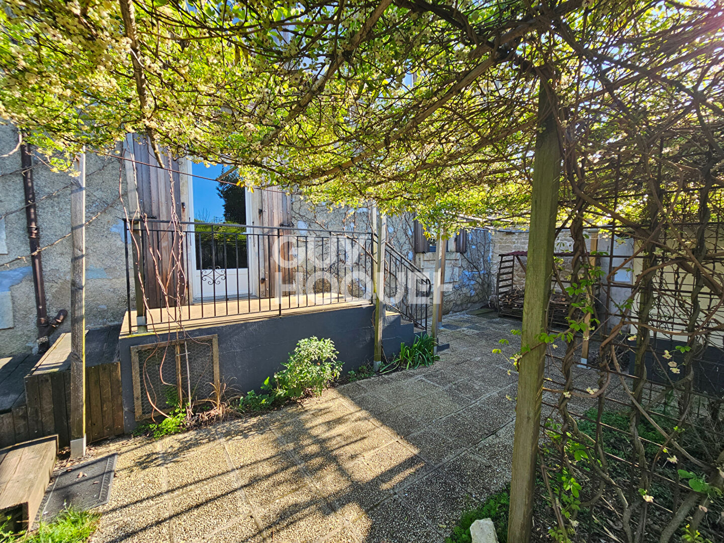 Maison familiale de caractère ? Centre-ville ? Jardin et dépendances