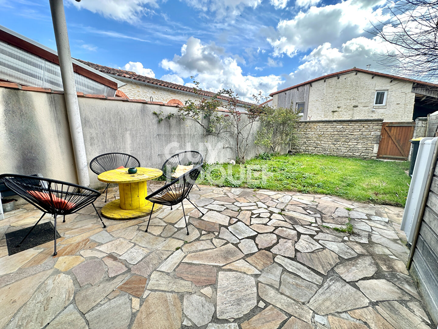 Maison de bourg à Maillé avec jardin de 109 m2
