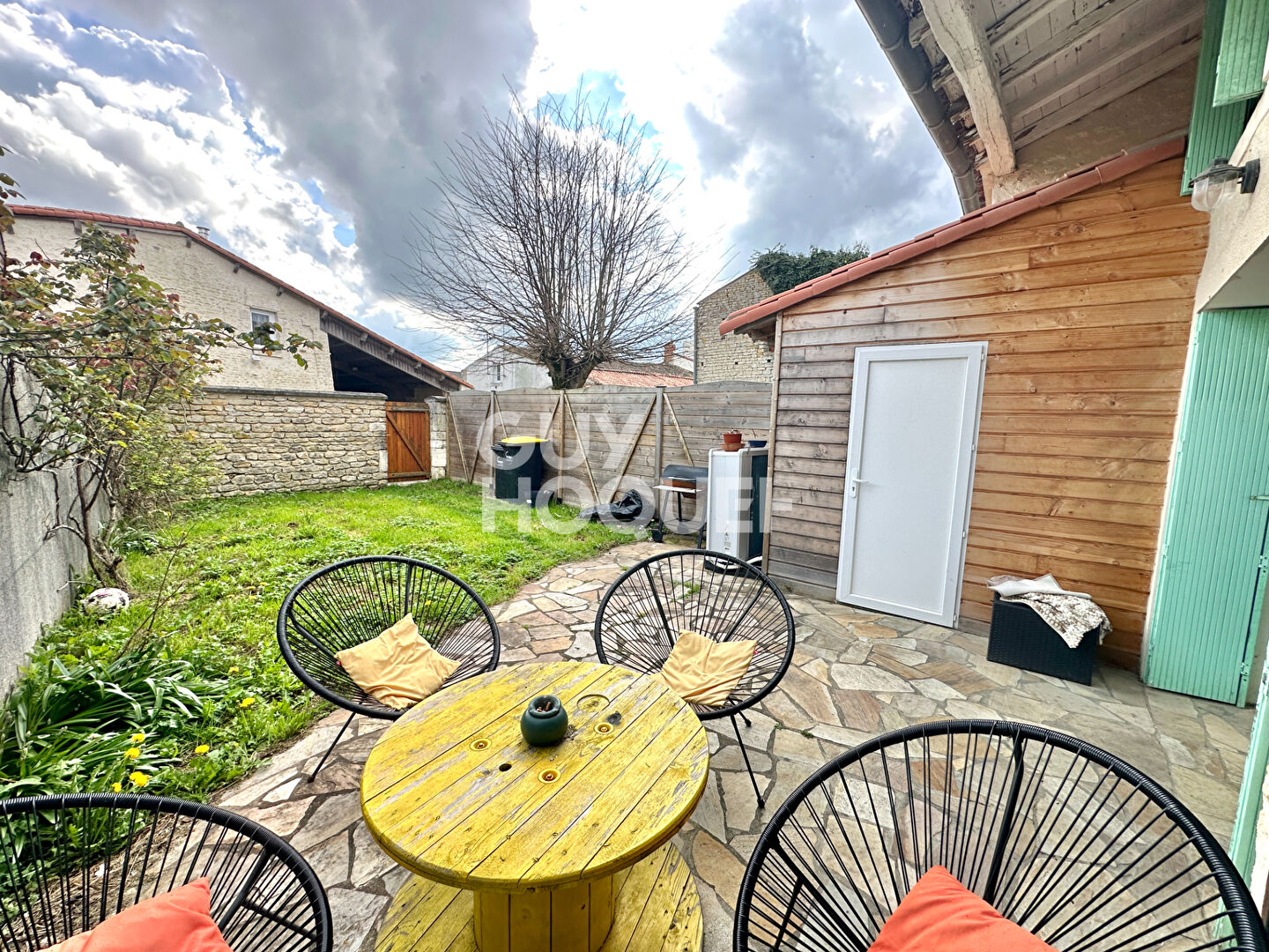 Maison de bourg à Maillé avec jardin de 109 m2