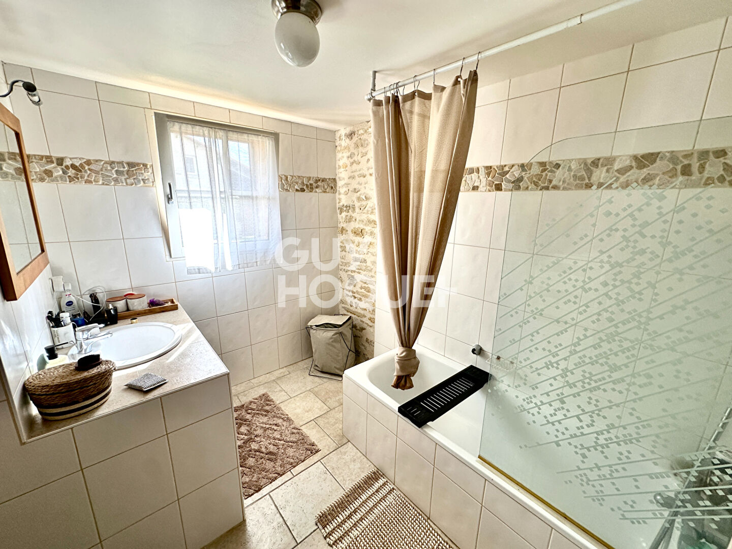 Maison de bourg à Maillé avec jardin de 109 m2