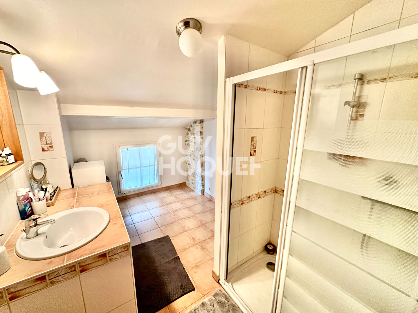 Maison de bourg à Maillé avec jardin de 109 m2