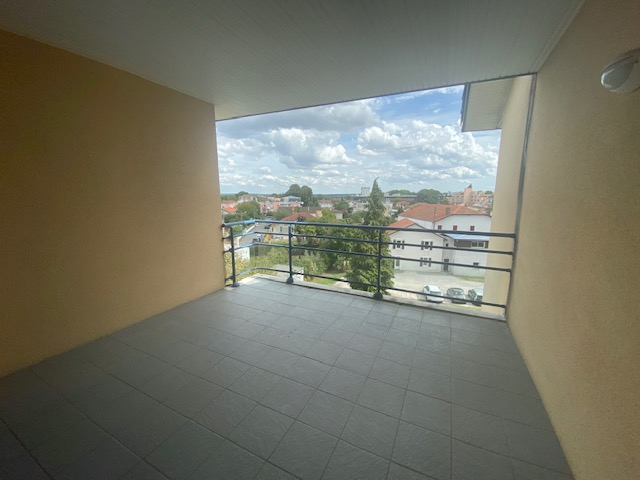 DAX - Appartement T4 avec terrasse et parking