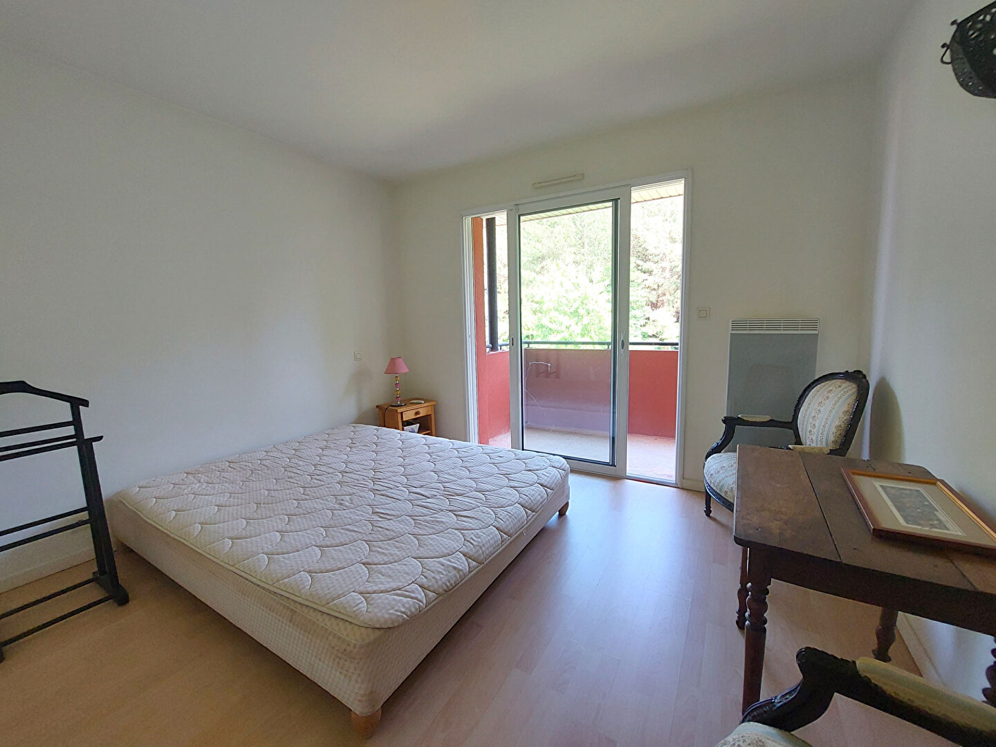 Contemporaine offrant de beaux volumes accès 4 voies rapide