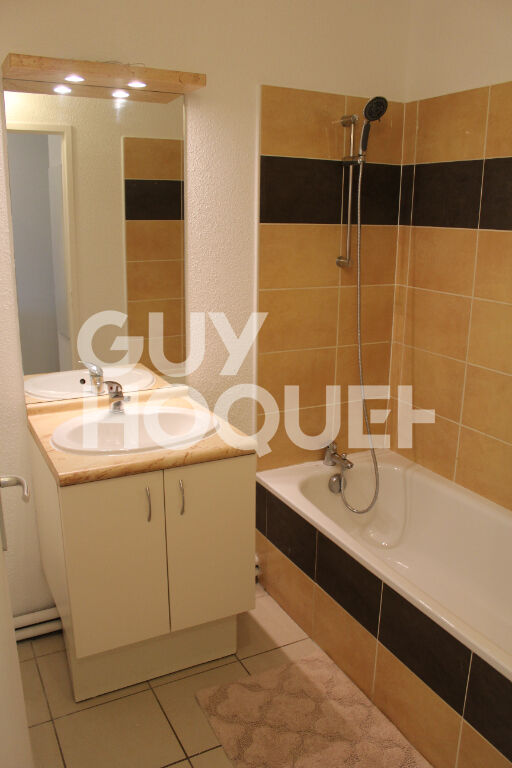 RION-DES-LANDES - Studio avec loggia & parking