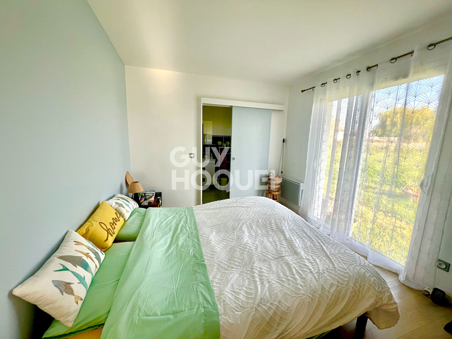 Maison contemporaine  sur terrain 3000m² à  Gamarde les bains