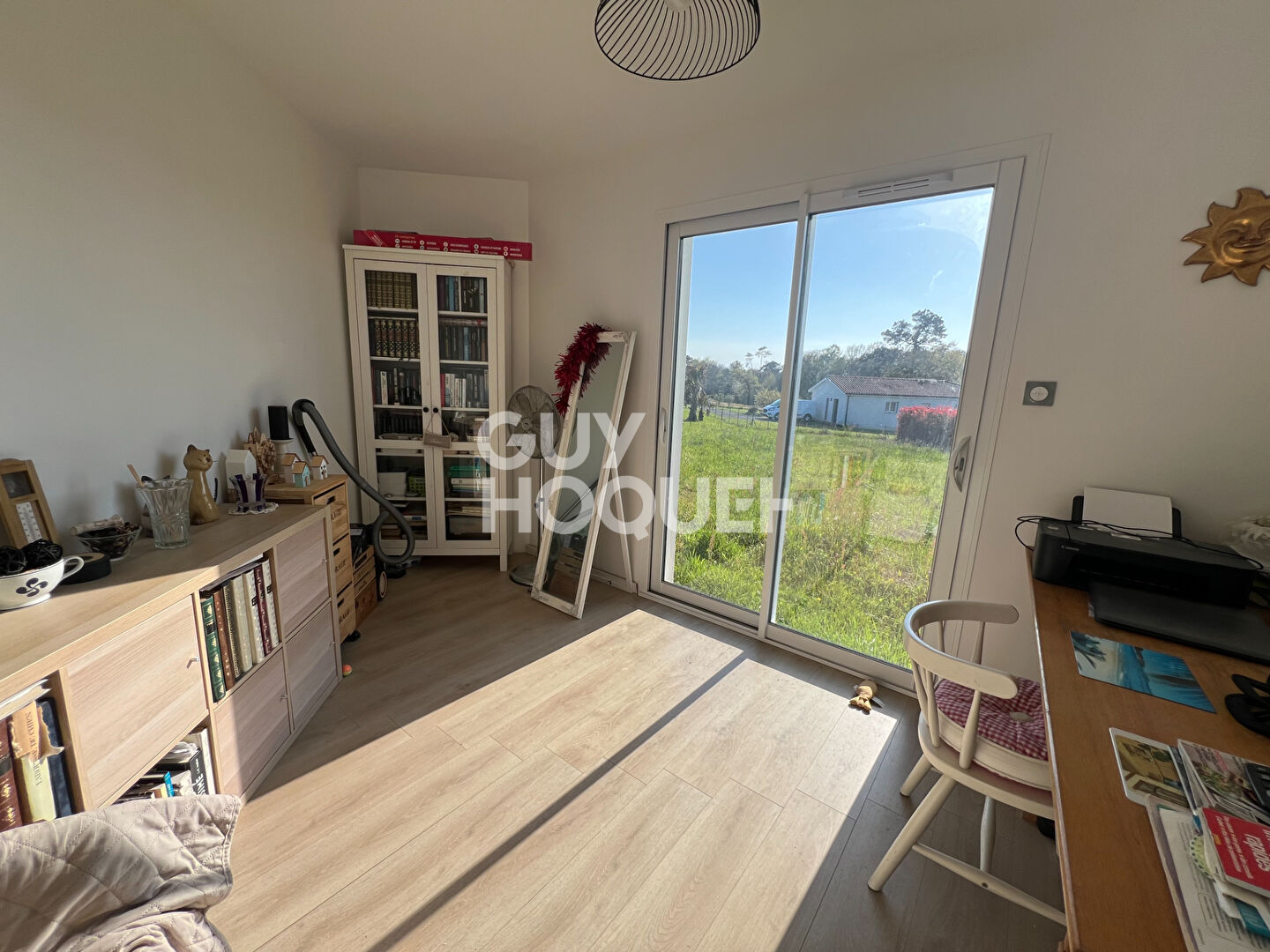 Maison contemporaine  sur terrain 3000m² à  Gamarde les bains