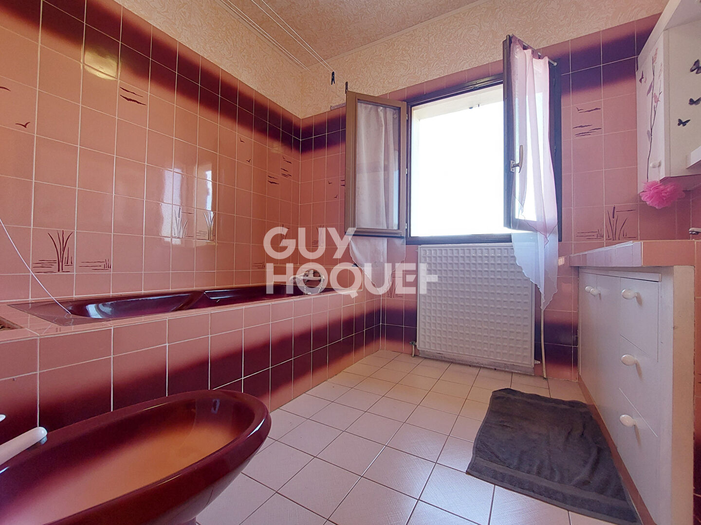 Maison sur deux niveaux, beaux volumes, Dax