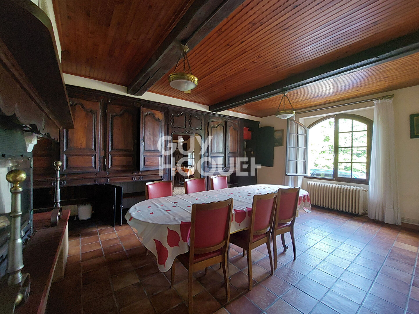 Maison de maître 8 pièces, avec plus de 3500 m² de terrain