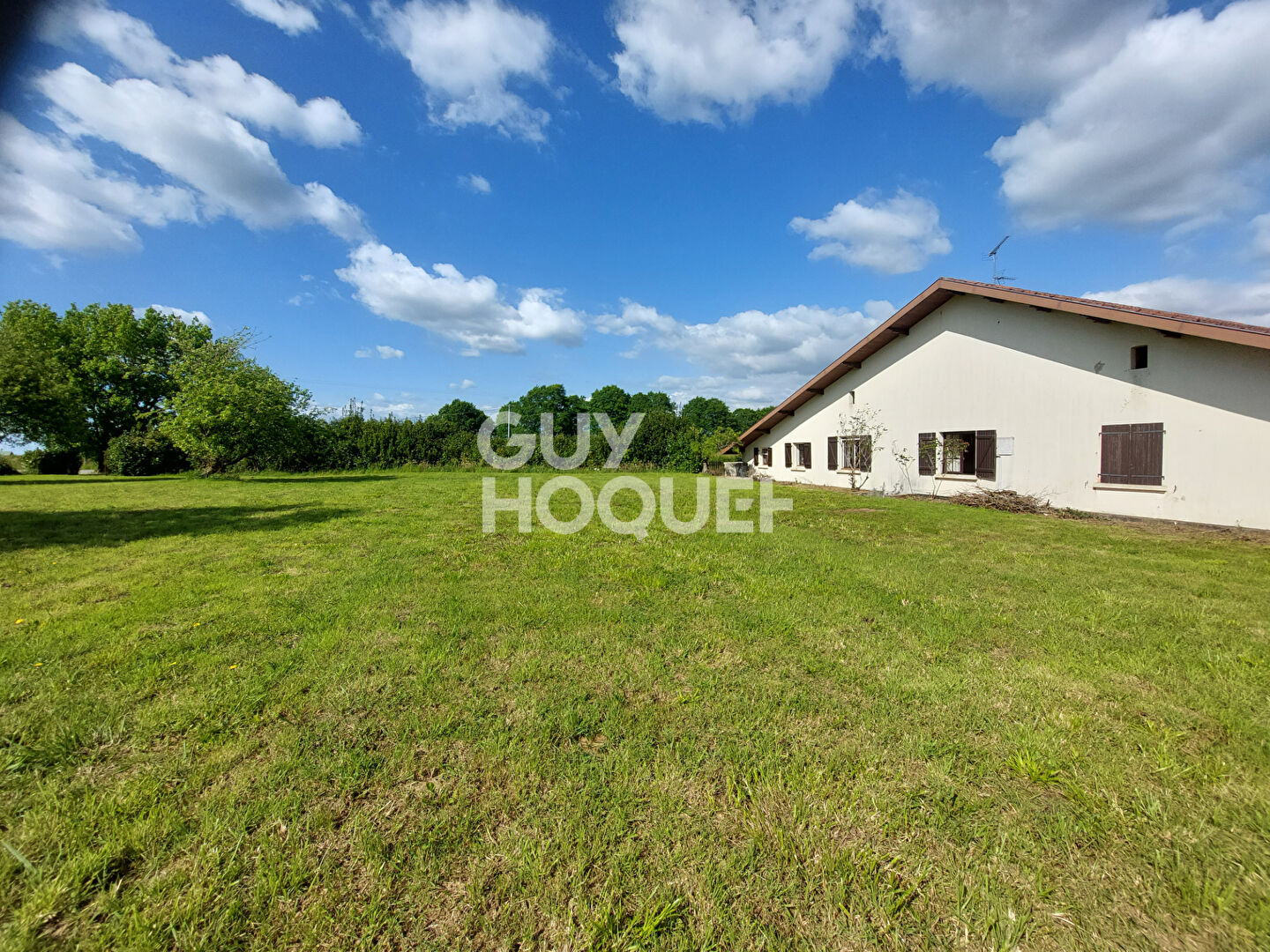 Maison de maître 8 pièces, avec plus de 3500 m² de terrain