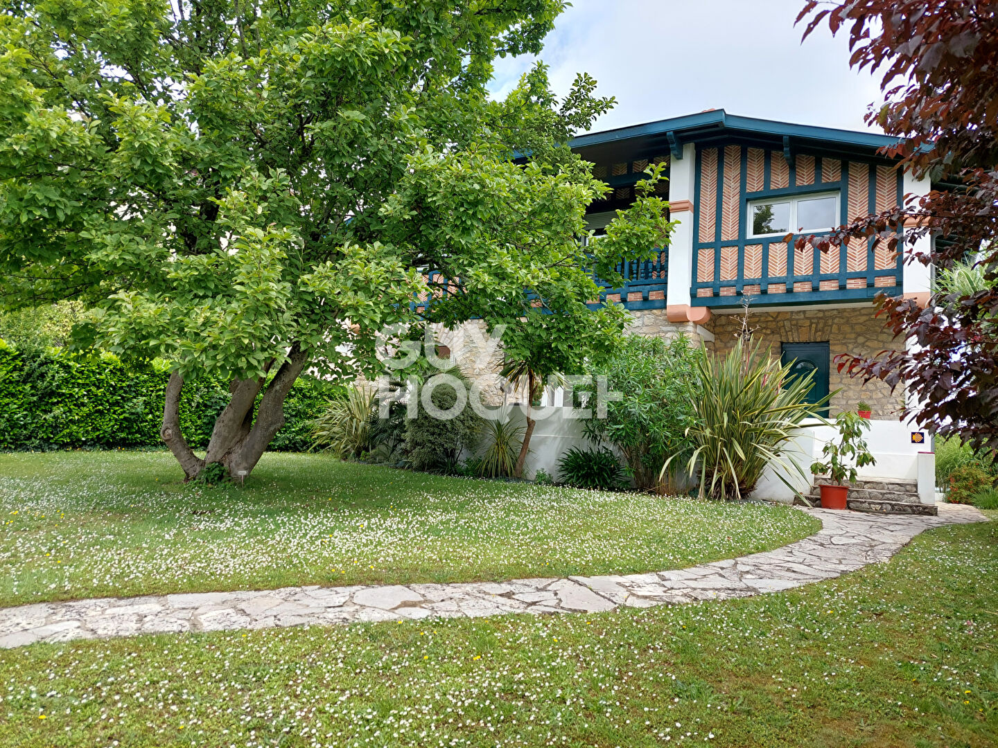 Magnifique Pomade à Dax (quartier St Vincent)