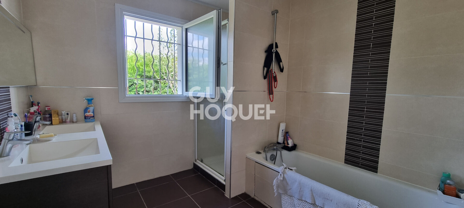 Maison Oeyreluy 7 pièces 162 m2, piscine, jardin, au calme, panneaux solaires