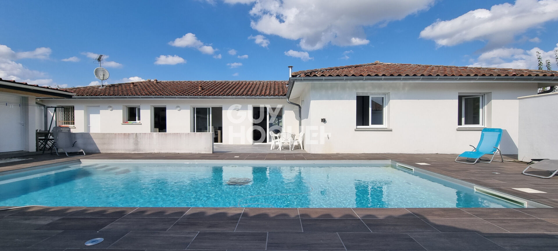 Maison Oeyreluy 7 pièces 162 m2, piscine, jardin, au calme, panneaux solaires