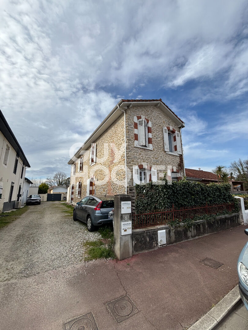 Maison de ville divisée