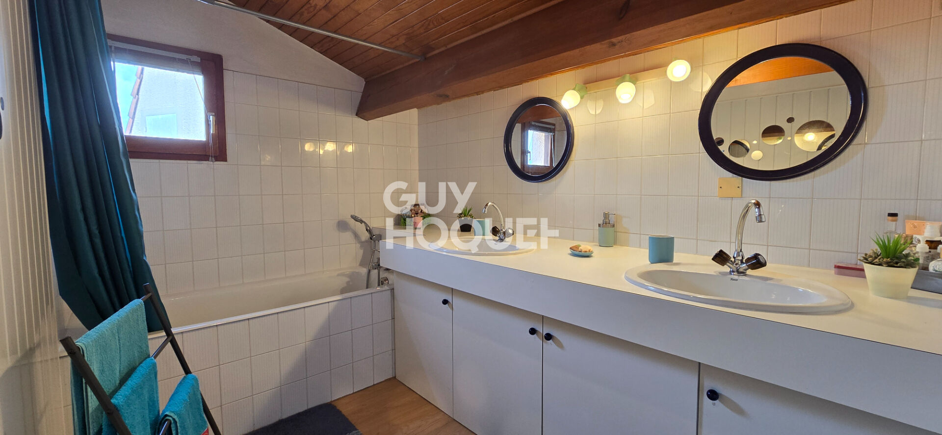 Appartement Dax 4 pièces 90 m², balcons, cave, place de parking et ascenseur