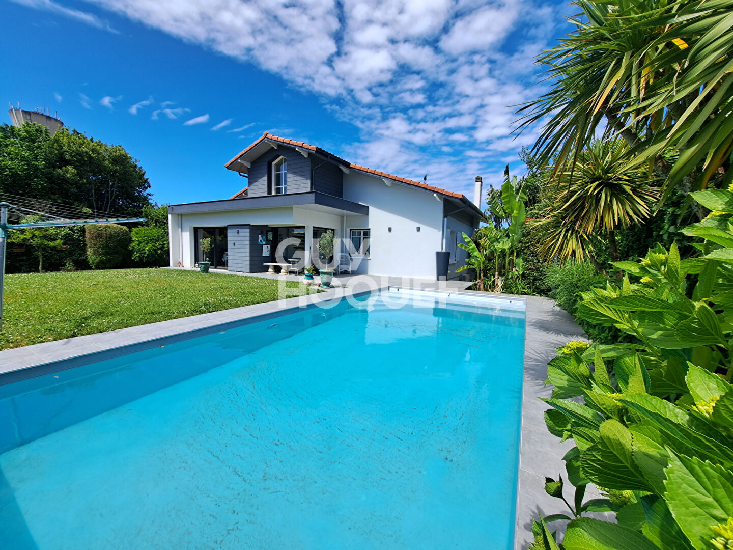 Maison rénovée Dax 7 pièces avec piscine