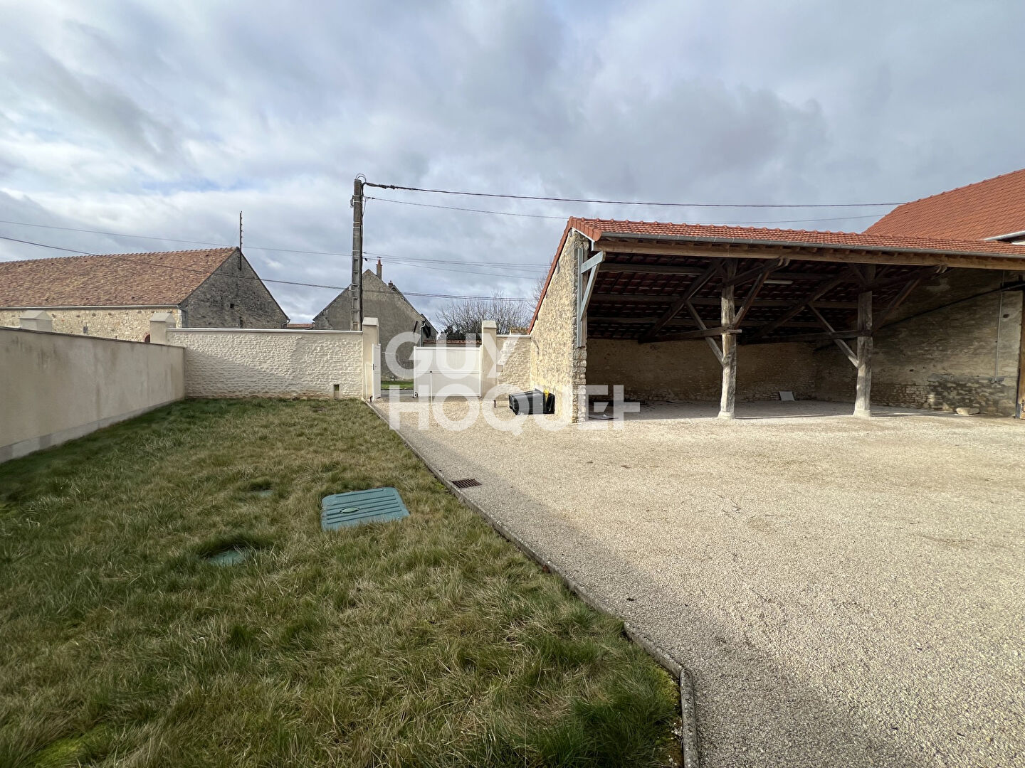 MAISON A LOUER  - BUTHIERS