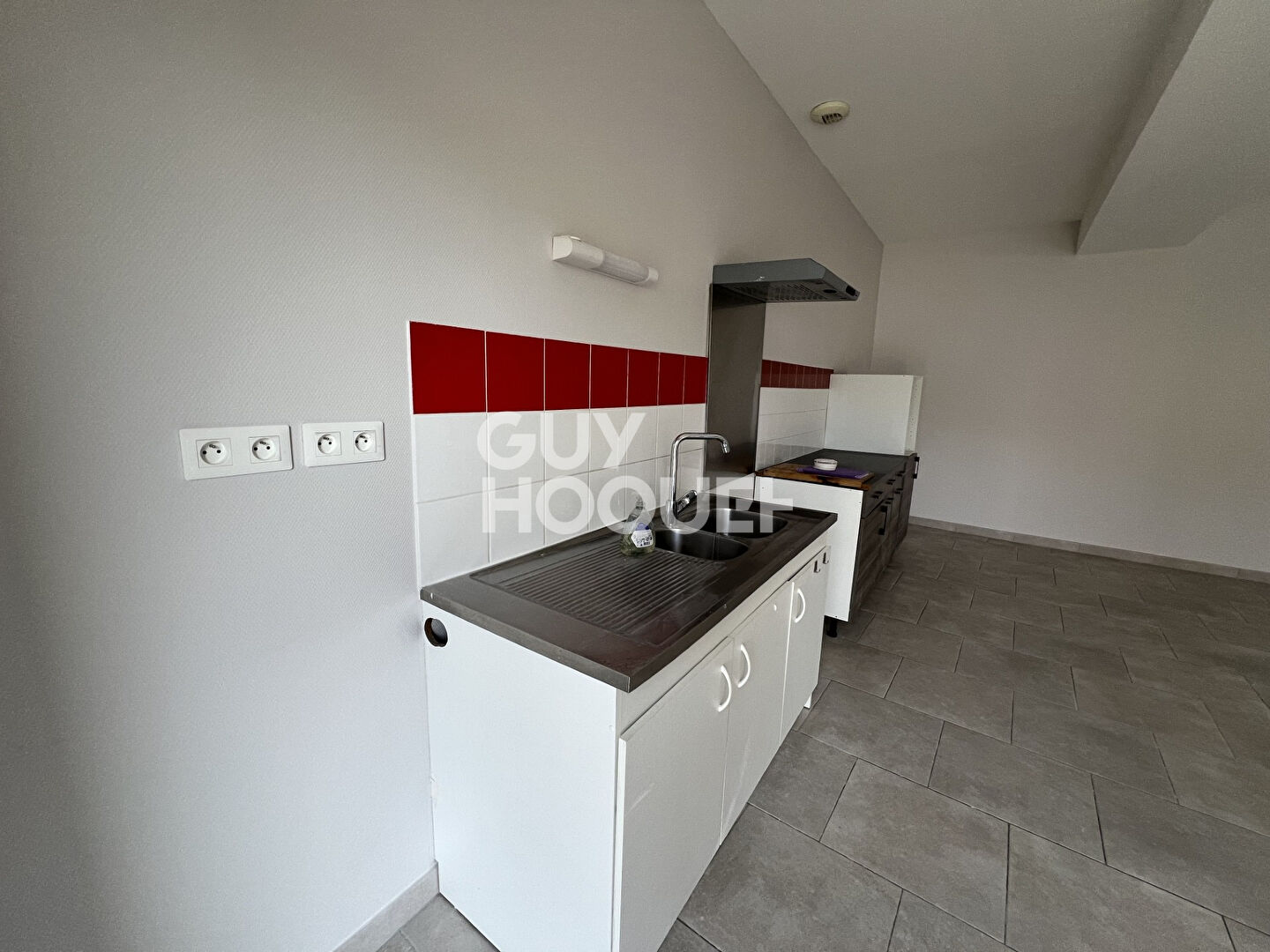 MAISON A LOUER  - BUTHIERS