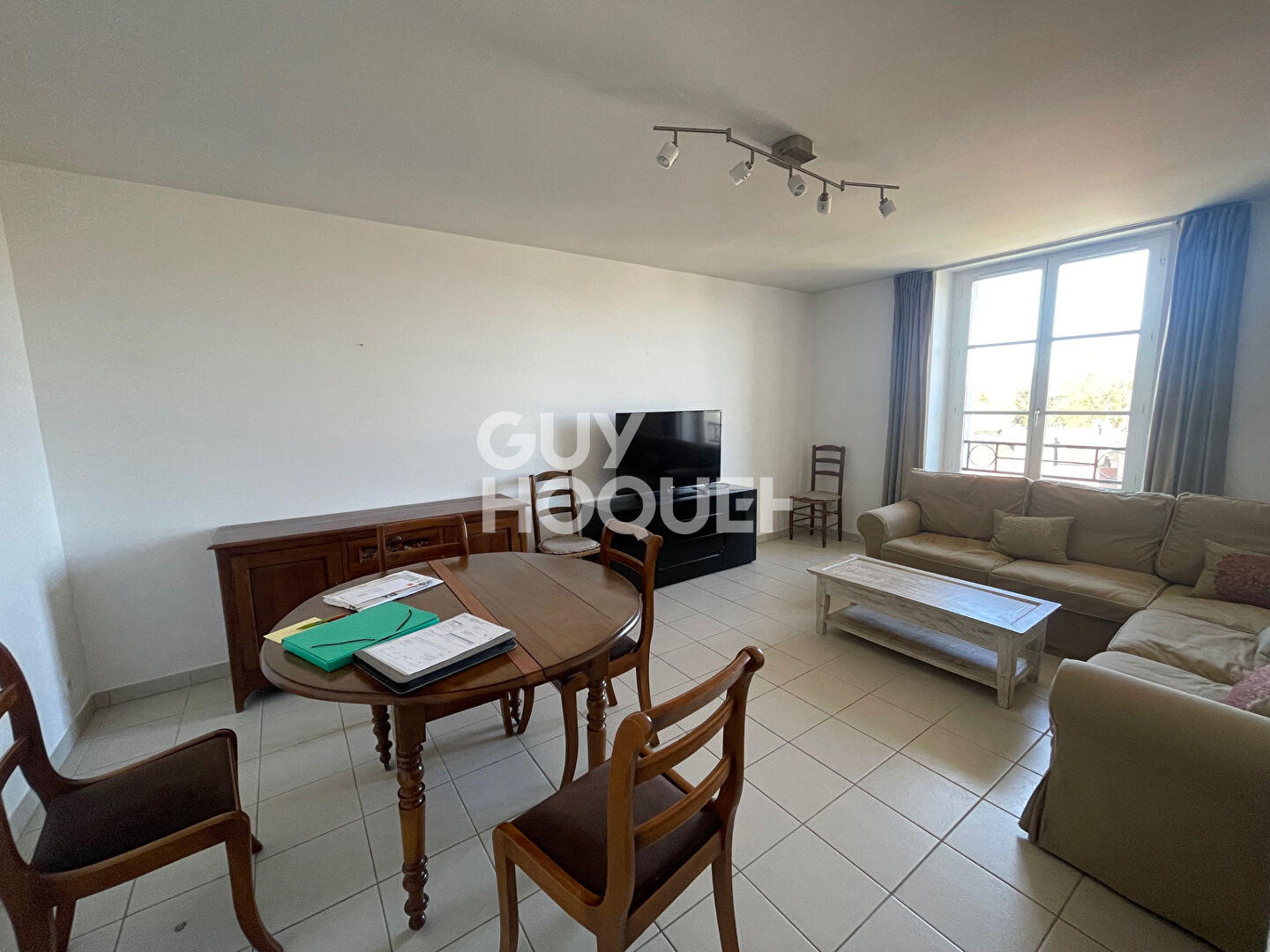 T2 A LOUER - MALESHERBES