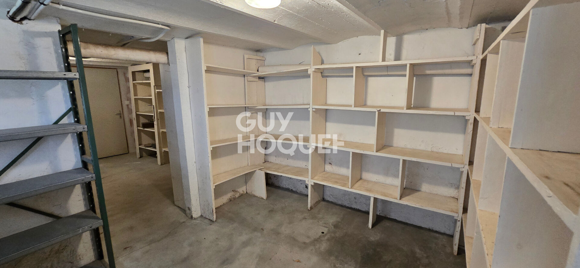 Local commercial Malesherbes 204  m2